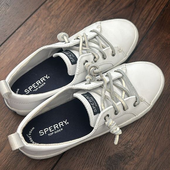 New — Sperry leather top shoes—-size 7 - Picture 4 of 8